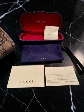Gucci Navy Velvet Eyewear Case w/Red Lined Interior & Pouch, Linen, & COA Card